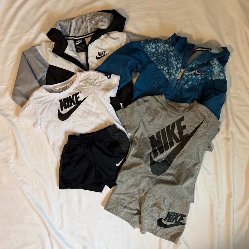 Nike Kids Apparel Set in Black, White, and Blue